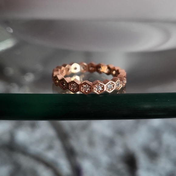 Jewelry - New Fashion Honeycomb Hexagon Shaped Inlaid Stone Rose Gold Ring/Band